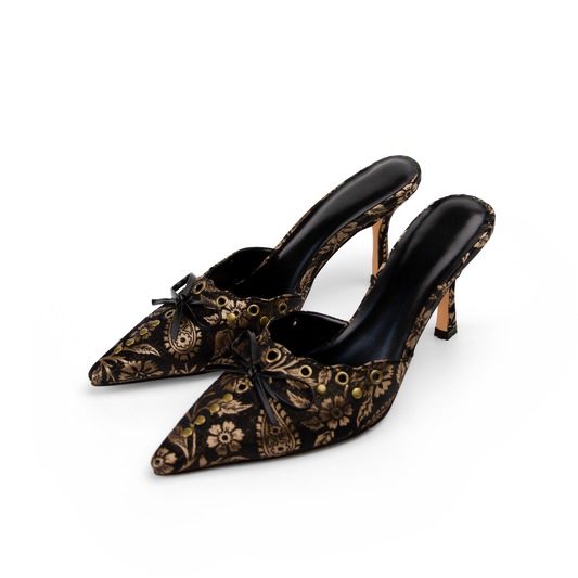 The Scarlett - Black